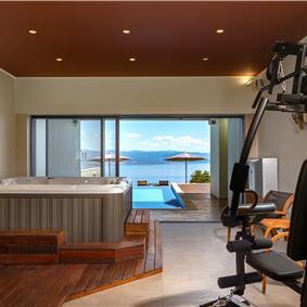 4 Bedroom Villa with Salt Water Pool, Private mini golf course and Rooftop Terrace near Opatija, Sleeps 8